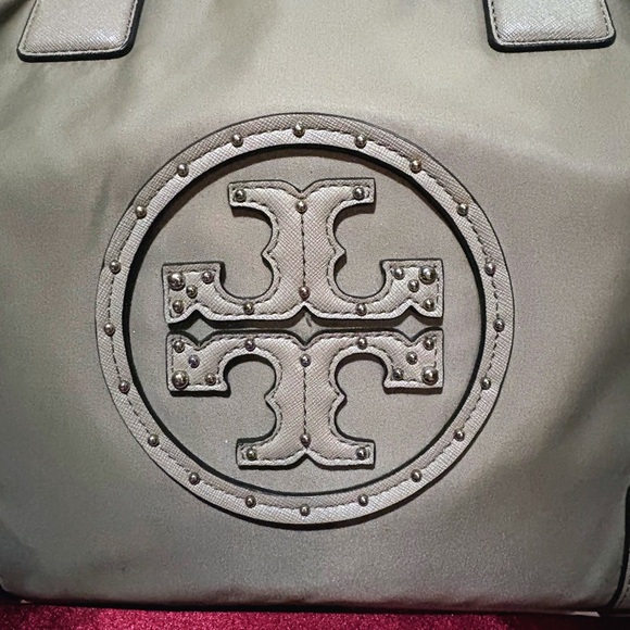 Tory Burch Elegant Gray Tote - Picture 4 of 11